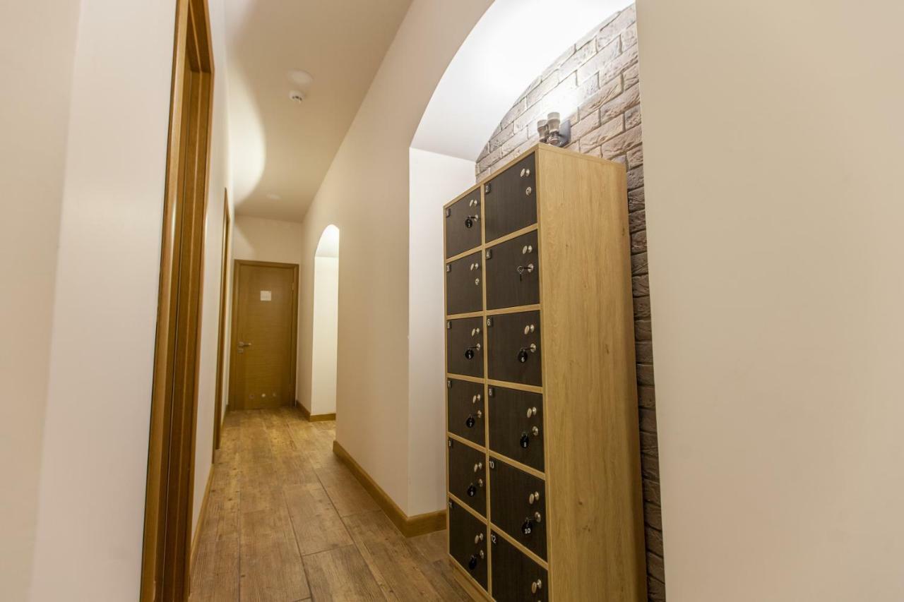 Nap & Rest Hostel Kiev Buitenkant foto